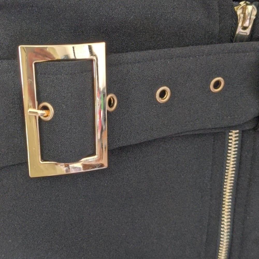 Blazer - Picture 2 of 6